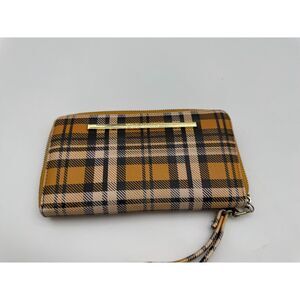 Steve Madden Womens Zip- Around Wallet in Yellow & Black Plaid